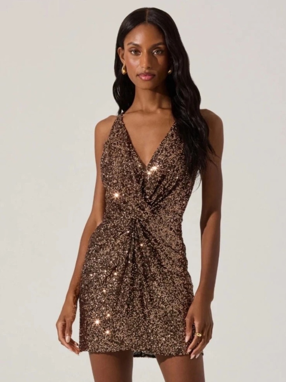 ASTR the Label Sequin Twist Front Minidress – Black Gold – Medium